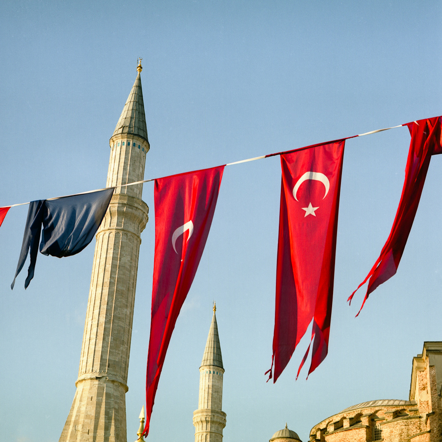 Hagia Sophia (Istanbul, Turkey) Pentacon Six TL, Carl Zeiss Jena Biometar 80mm f/2.8, Fujicolor Pro 160NC, Canoscan 9900F