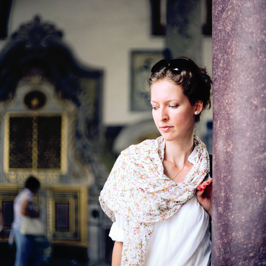 Eszter (Topkapi palace, Istanbul, Turkey) Pentacon Six TL, Carl Zeiss Jena Biometar 80mm f/2.8, Fujicolor Pro 160NC, Canoscan 9900F
